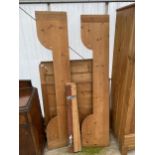 A PINE 3' 3" BEDSTEAD