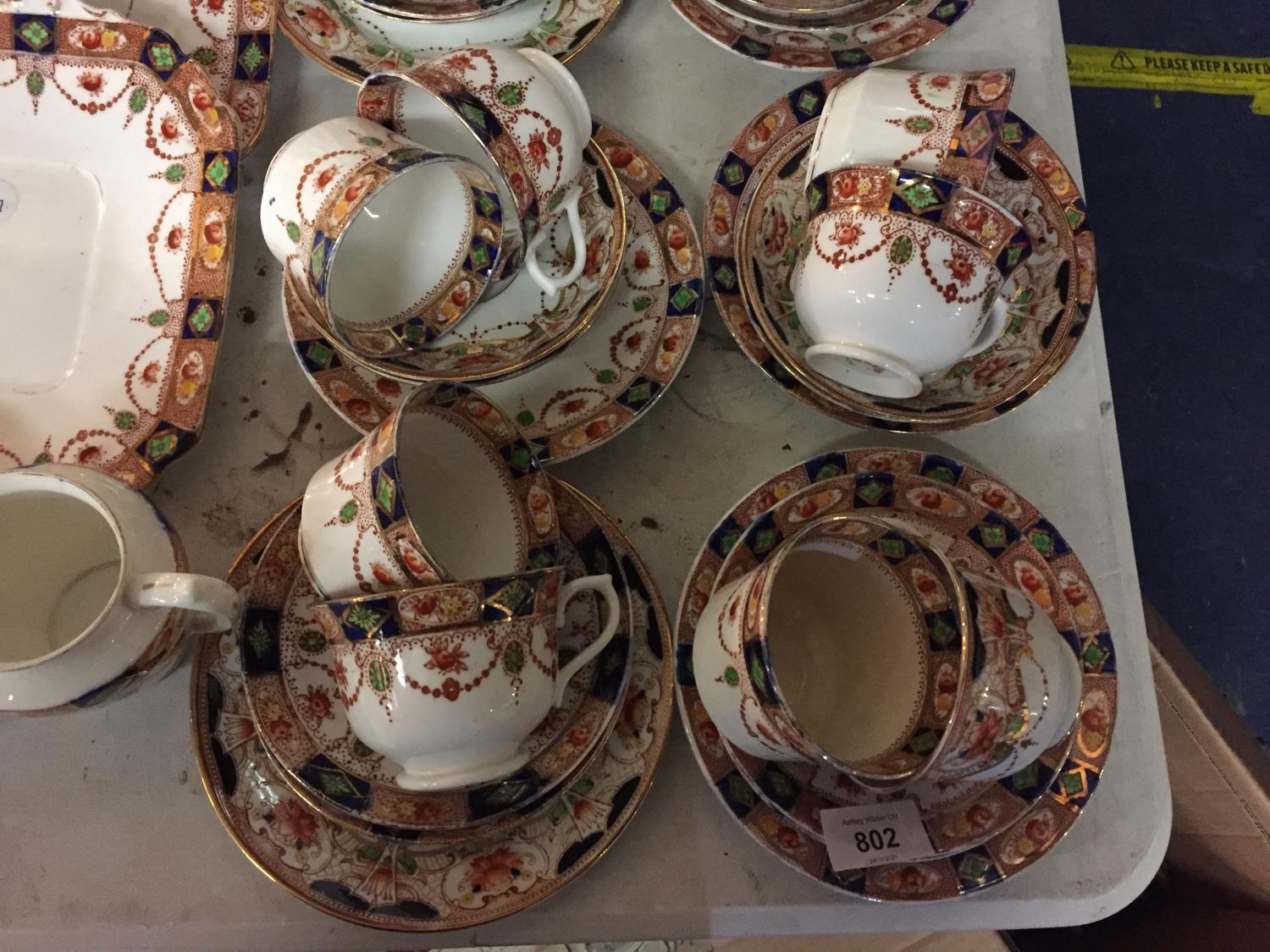 A LARGE QUANTITY OF SANDON ROYAL ALBION CHINA TO INCLUDE TRIOS, SANDWICH PLATES, SUGAR BOWL, JUG ETC - Image 2 of 4