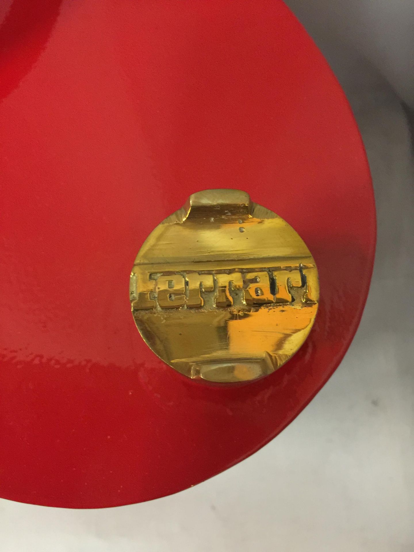 A RED FERRARI PETROL CAN - Image 4 of 4