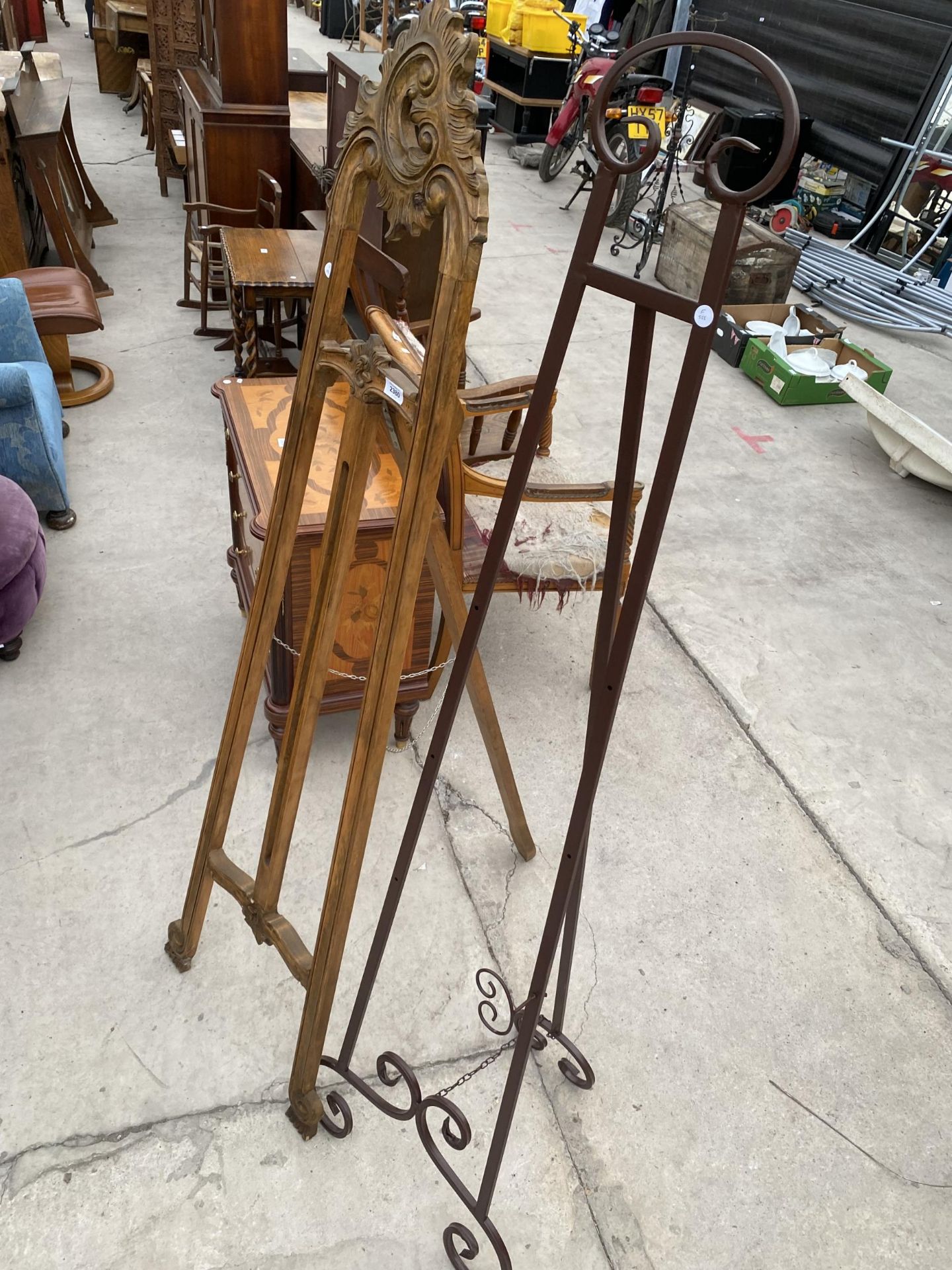 A CONTINENTAL STYLE EASEL AND METAL EASEL (SOME ADJUSTERS MISSING) - Image 2 of 6