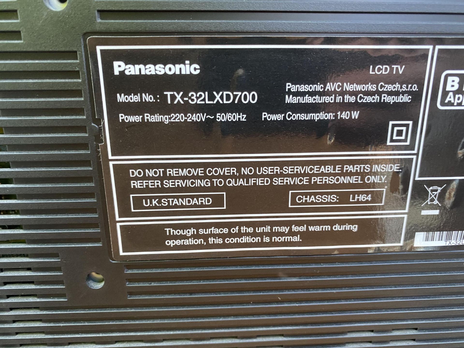 A 32" PANASONIC TELEVISION WITH REMOTE CONTROL - Image 3 of 3