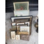 AN ASSORTMENT OF FRAMED AND UNFRAMED PRINTS AND PICTURES