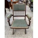 AN EDWARDIAN FOLDING CAMPAIGN TYPE CHAIR