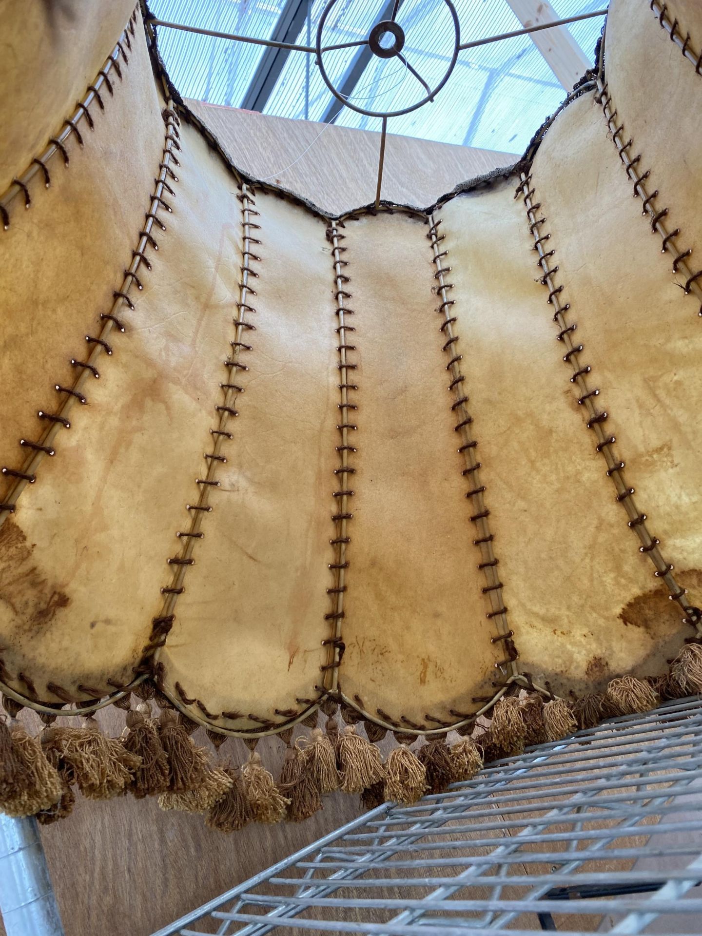 A LARGE VINTAGE LAMP SHADE BEARING THE LABEL 'ECHT LEDER' BELIEVED TO BE ELK SKIN - Image 4 of 4