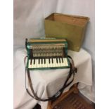 A VINTAGE GERMAN HOHNER MIGNON II ACCORDIAN SERIAL NUMBER 11931 IN GOOD WORKING BUT NO WARRANTY