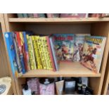 AN ASSORTMENT OF VINTAGE CHILDRENS BOOKS TO INCLUDE BUFFALO BILL AND ROY ROGERS