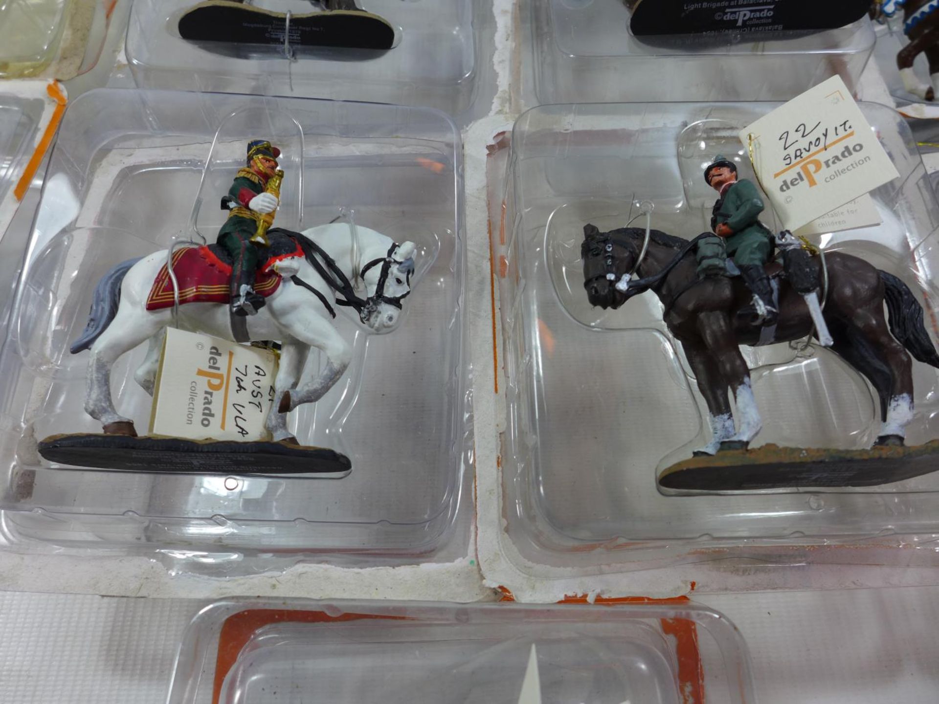 THIRTEEN BOXED DEL PRADO HAND PAINTED FIGURES ON HORSEBACK, TO INCLUDE MEDIEVAL, CRIMEAN ETC - Image 2 of 5