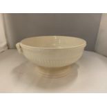 A WEDGWOOD QUEENS WARE BOWL