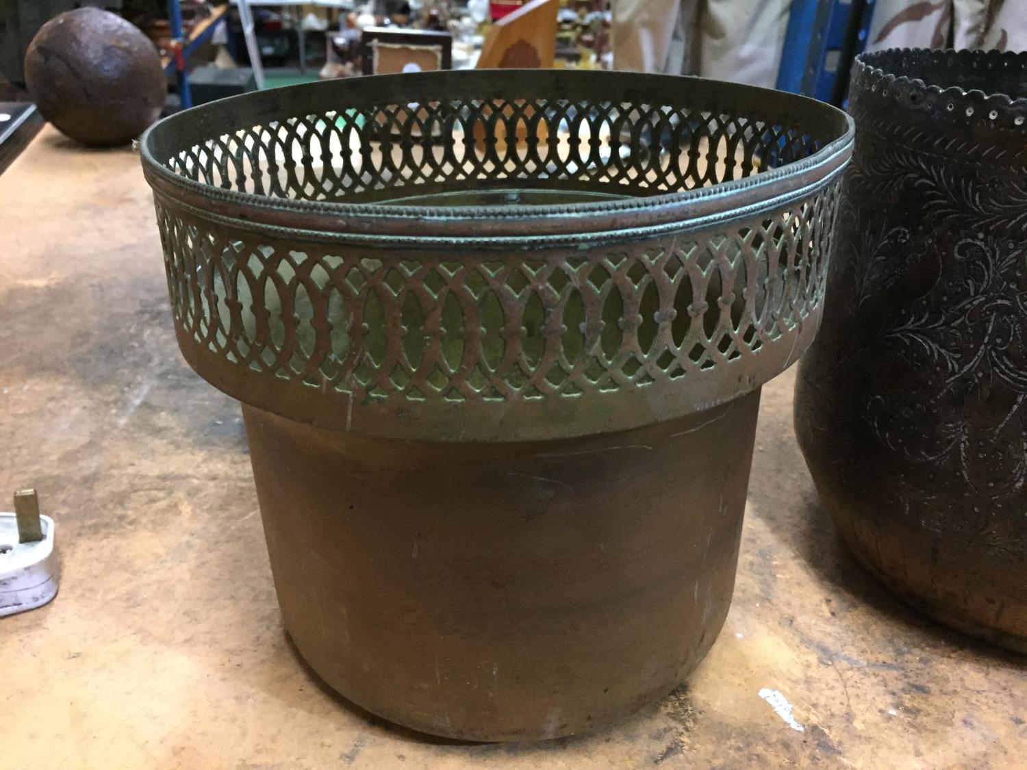 TWO BRASS PLANT POTS - Image 3 of 3