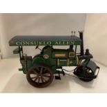 A METAL GREEN VINTAGE STYLE STEAM ROLLER