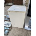 A WHITE UNDERCOUNTER SILVERLINE FRIDGE