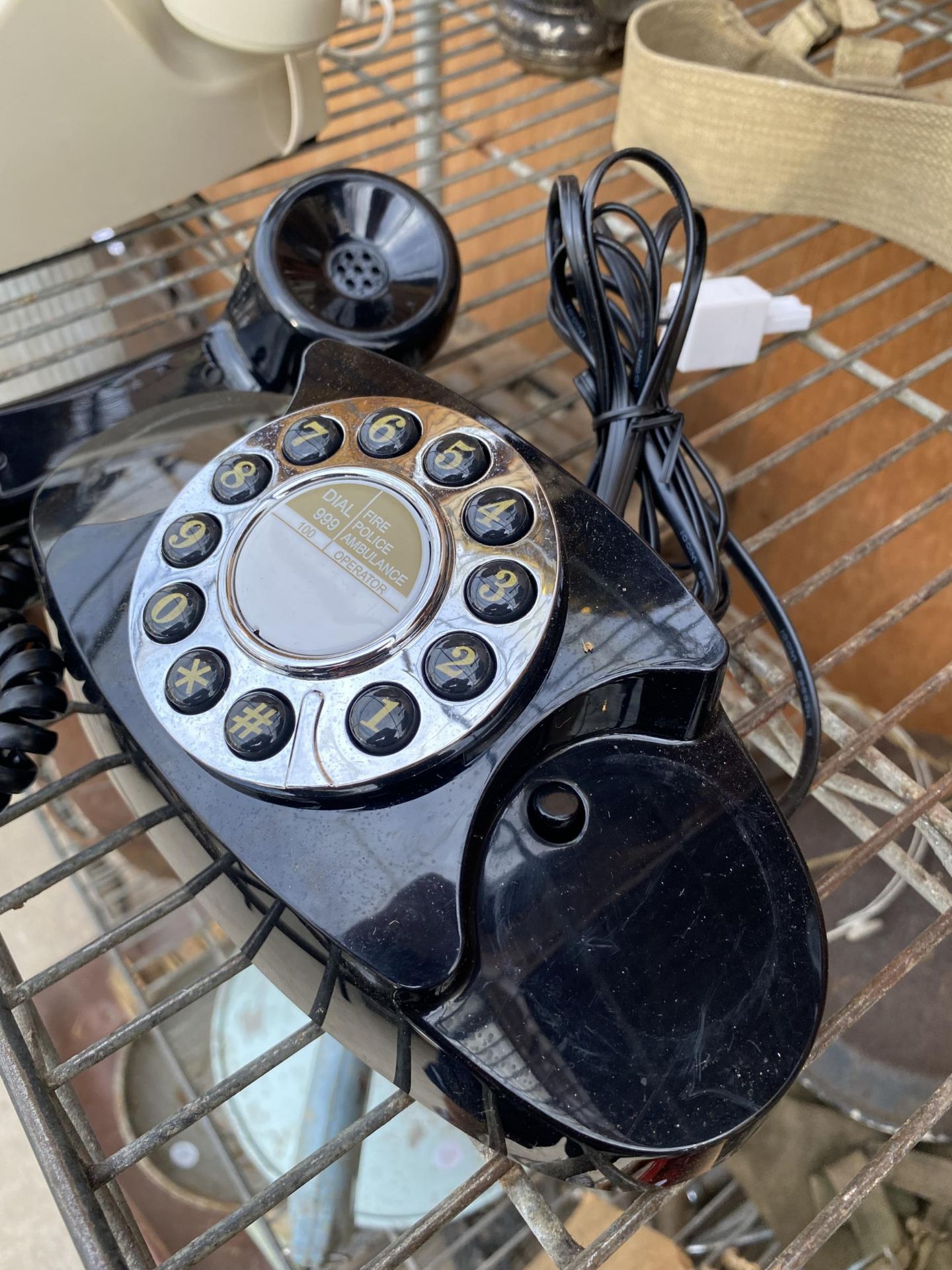 A RETRO GPO PUSH BUTTON TELEPHONE - Image 3 of 3