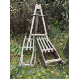 TWO VINTAGE WOODEN SLEDGES AND AN EASEL