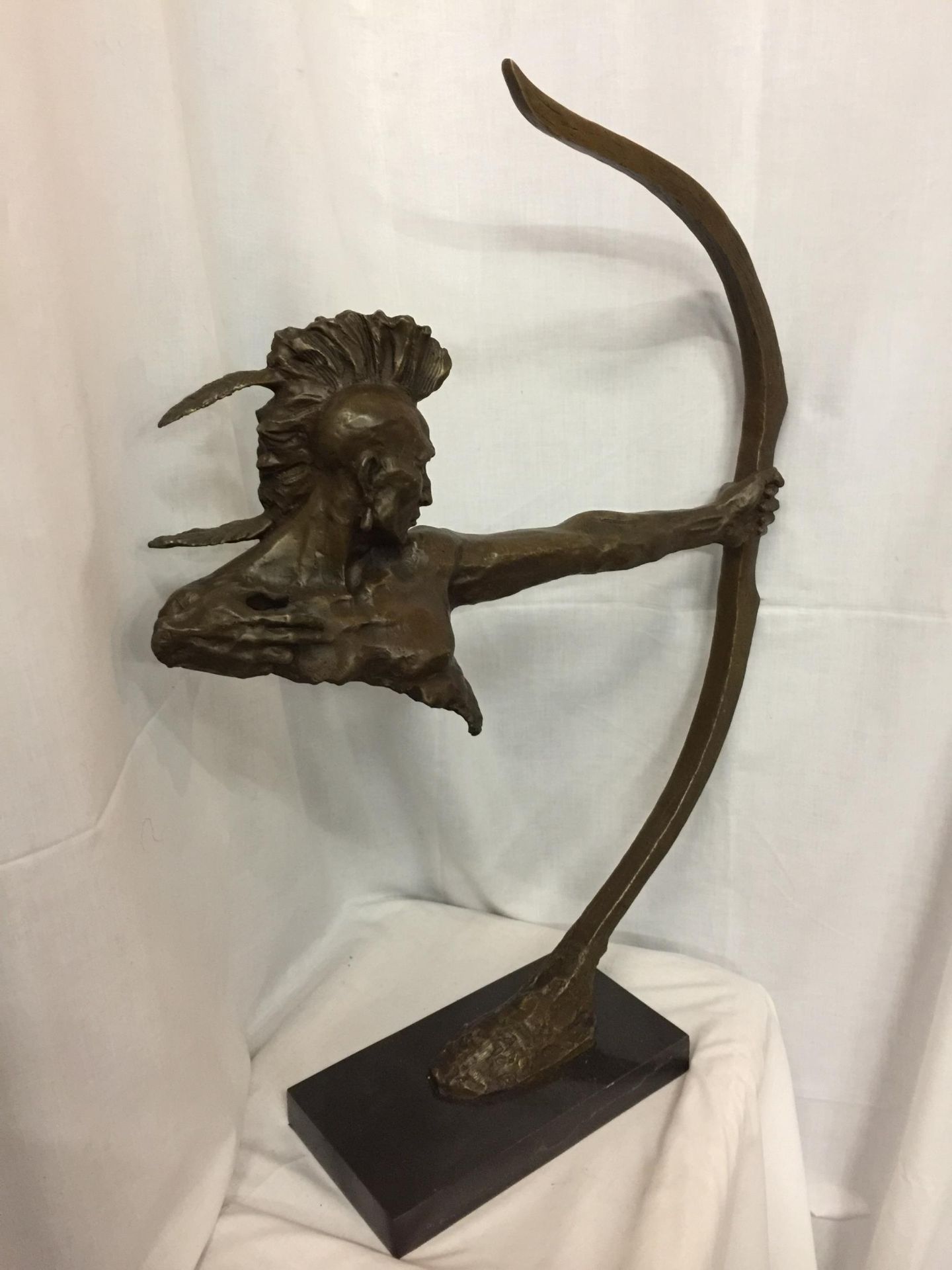 A LARGE BRONZE FIGURINE OF A RED INDIAN BUST HOLDING A BOW SIGNED NICK ON A MARBLE BASE - Image 3 of 3