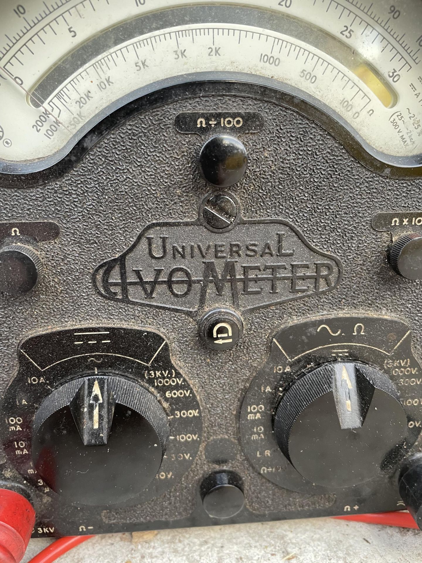 A VINTAGE UNIVERSAL AVOMETER - Image 4 of 4