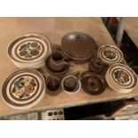 A QUANTITY OF LANGLEY POTTERY TO INCLUDE CUPS, SAUCERS, A CASSEROLE DISH, JUG, ETC