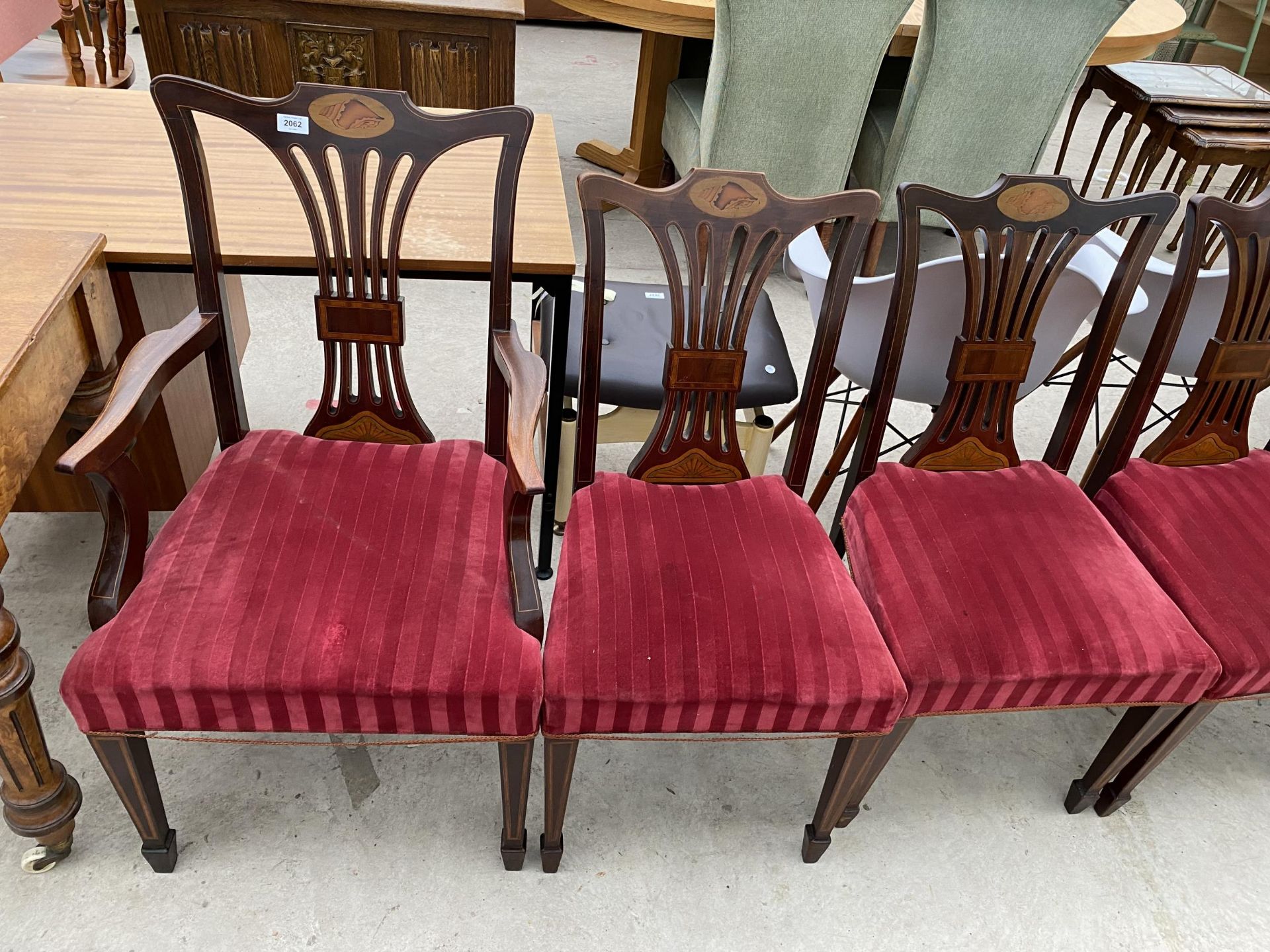 A SET OF EIGHT EDWARDIAN MAHOGANY AND SHELL INLAID CHAIRS, TWO BEING CARVERS - Image 3 of 5