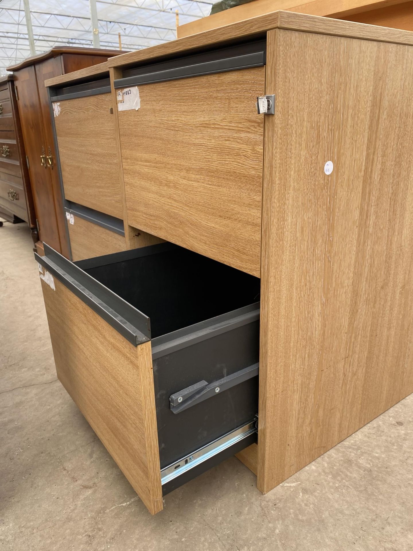 A PAIR OF LIMED OAK EFFECT TWO DRAWER FILING CABINETS COMPLETE WITH TWO KEYS - Image 3 of 3