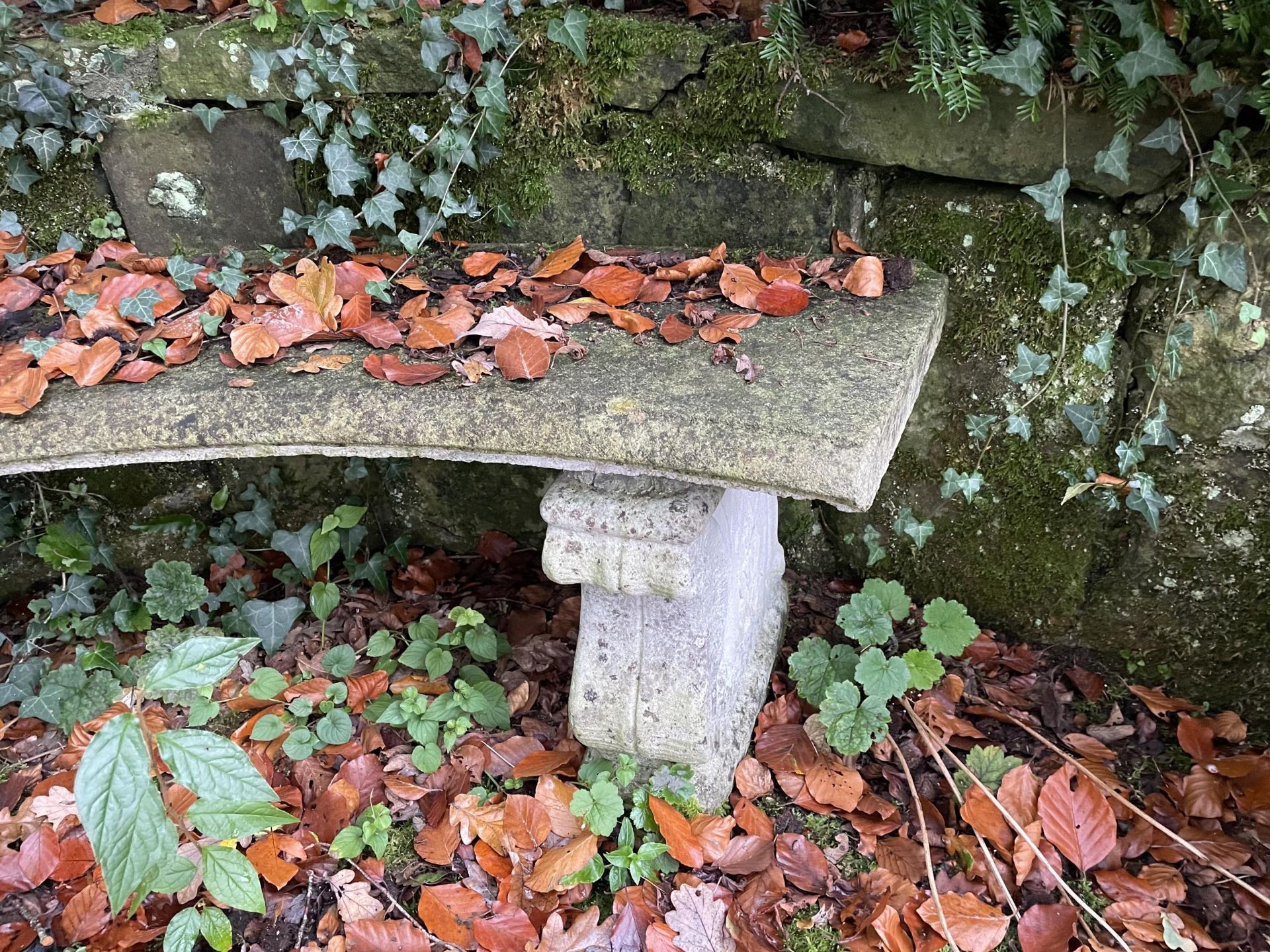 A RECONSTITUTED STONE D SHAPED BENCH (W:272CM) - Image 2 of 6