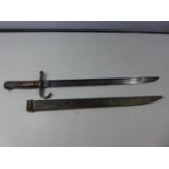 A JAPANESE WWII ARISAKA BAYONET, 39CM BLADE WITH SCABBARD