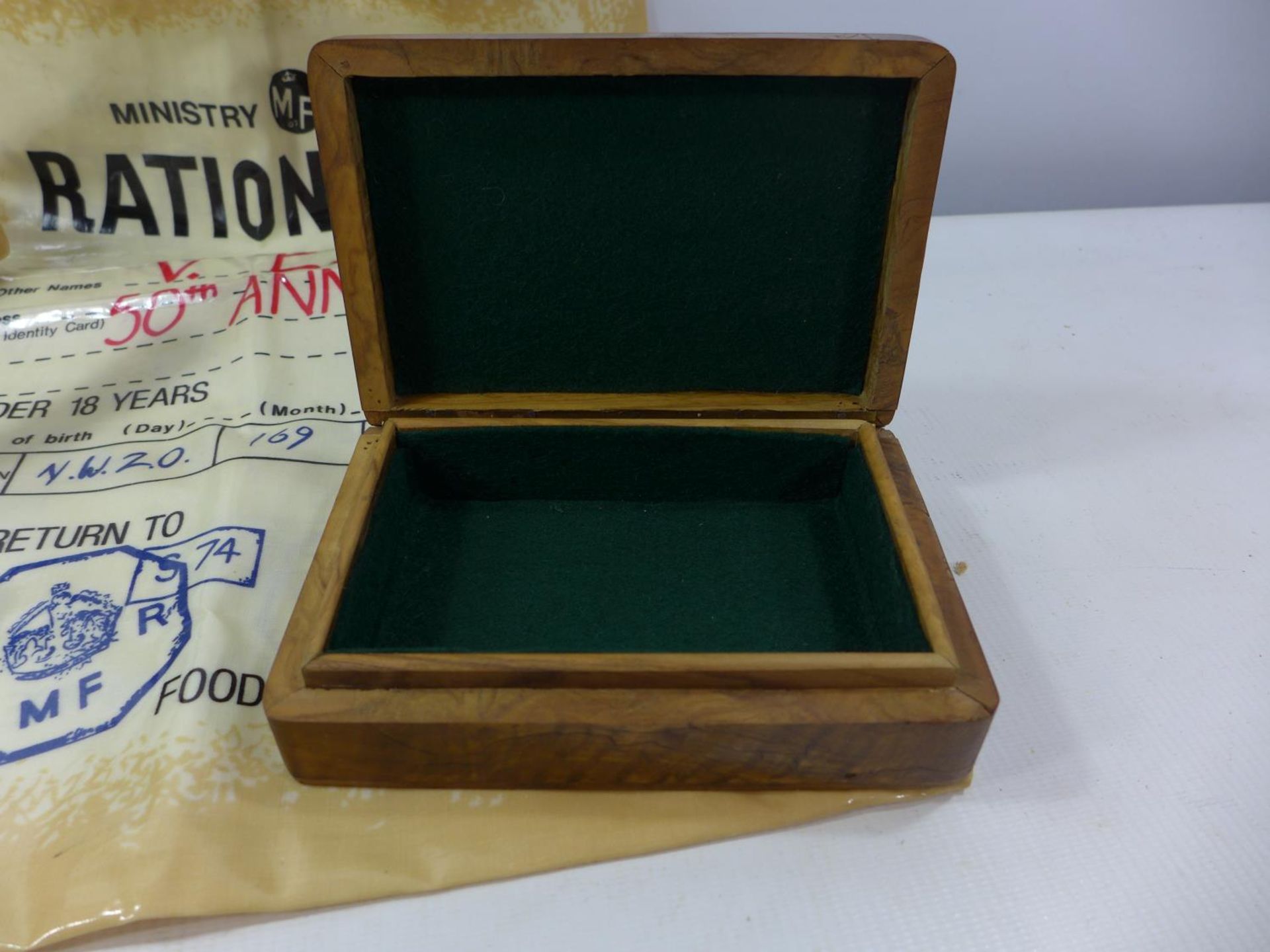 A BOXED B.S.A. 4 X 20 TELESCOPIC SIGHTS, WOODEN BOX, WRIST WORN COMPASS AND MINISTRY OF FOOD "V.E. - Image 3 of 4