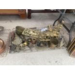 A COLLECTION OF BRASS ITEMS TO INCLUDE BELOWS, TRIVET STAND AND LAMPS ETC