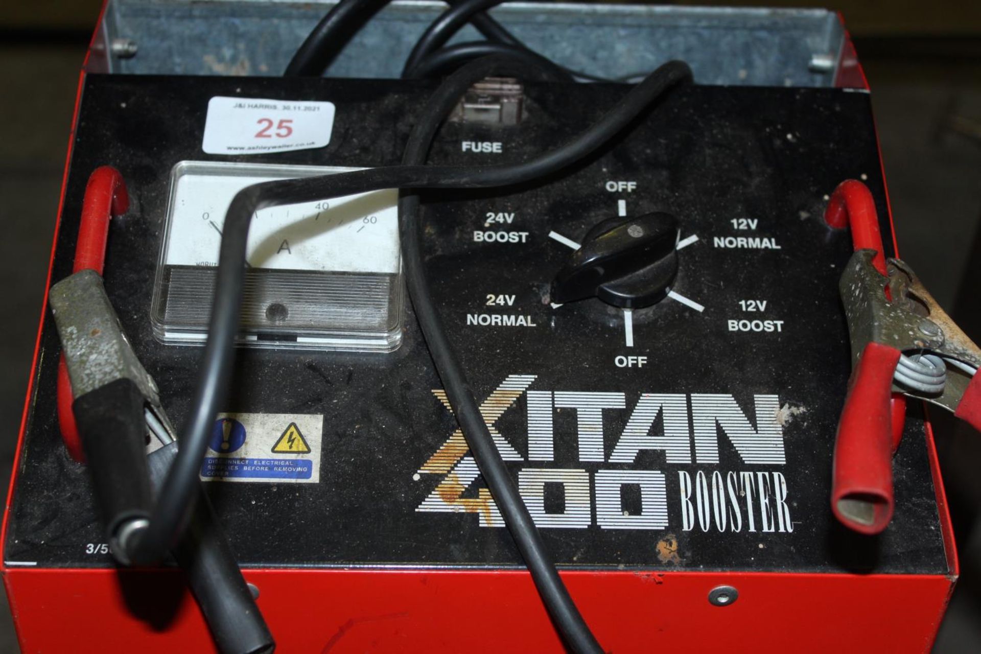 AN IXTAN 400 BATTERY BOOSTER CHARGER - Image 3 of 3