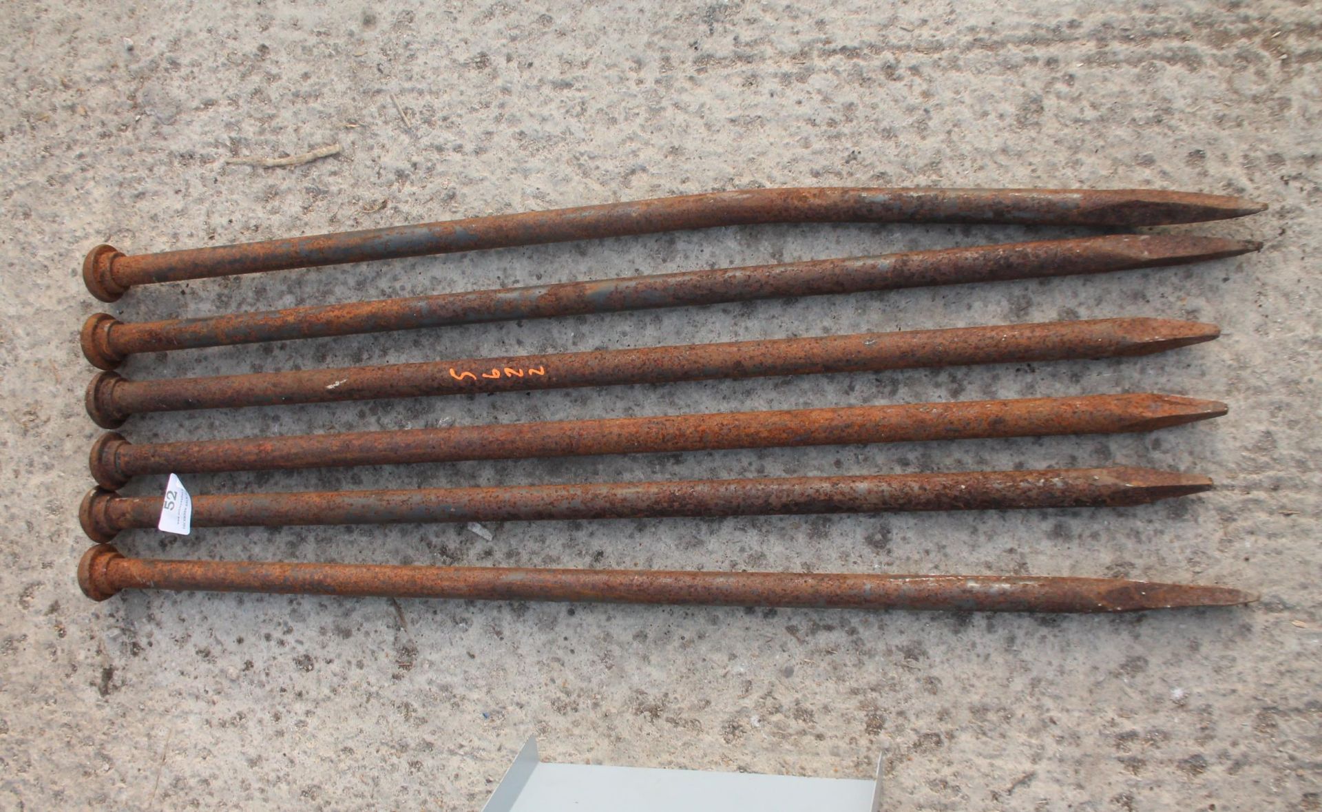 6PC. STEEL STAKES - NO VAT