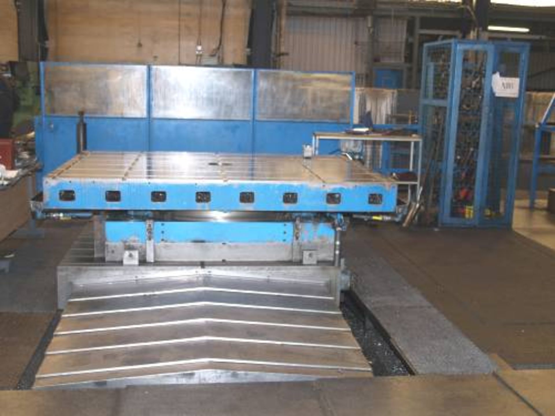 Giddings & Lewis Manual Hydrostatic Rotary Table on 47" CNC W Axis Slide