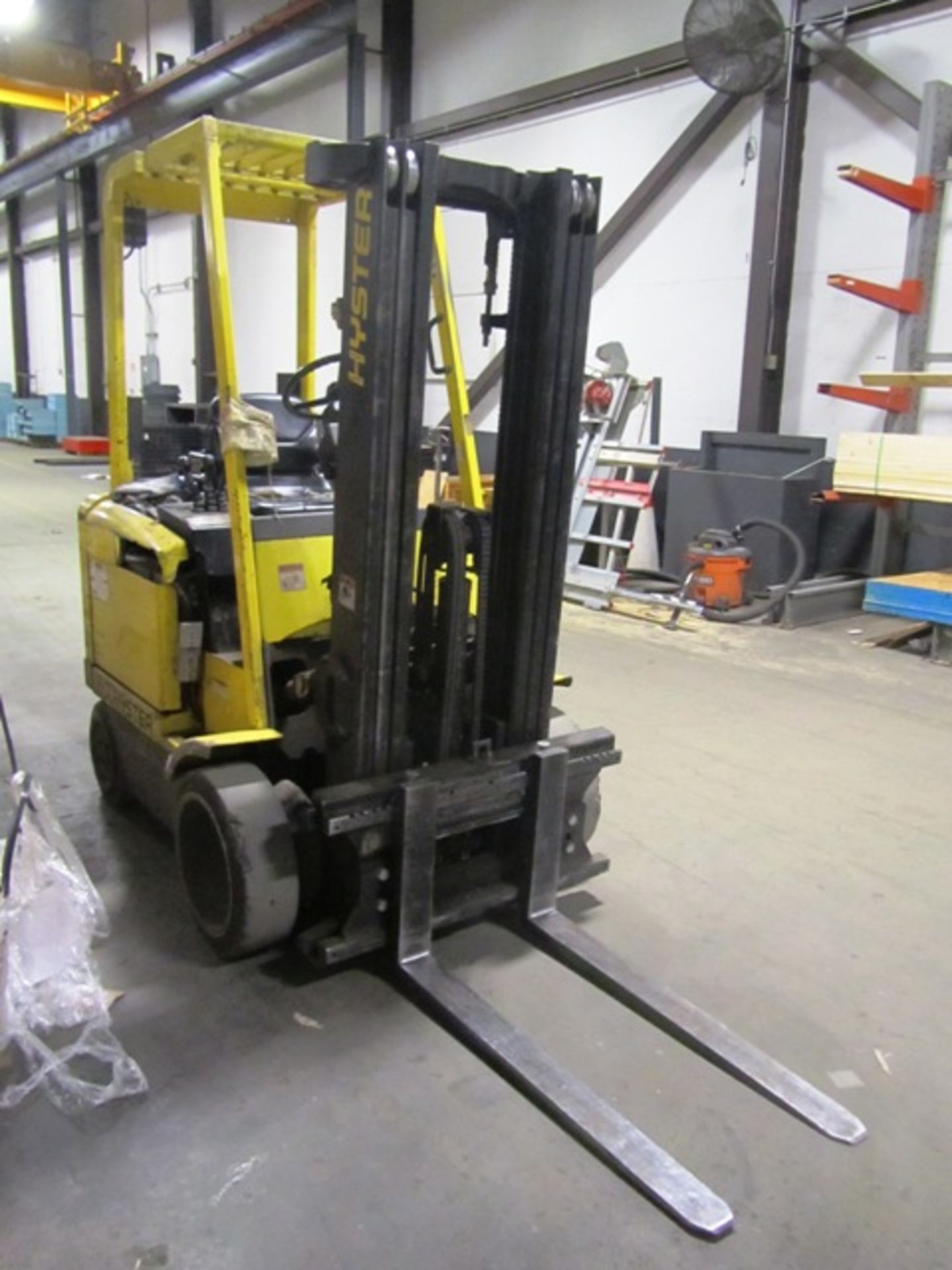 Hyster Model E50XM-27 3,000lb Capacity Electric Forklift - Image 2 of 3