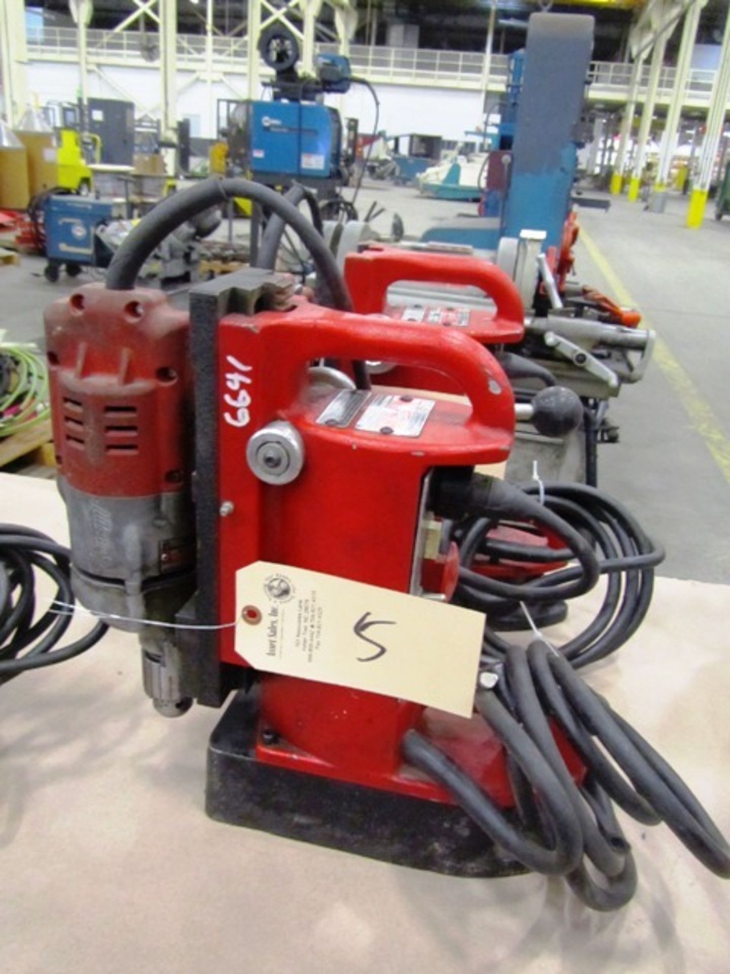 Milwaukee Magnetic Base Drill