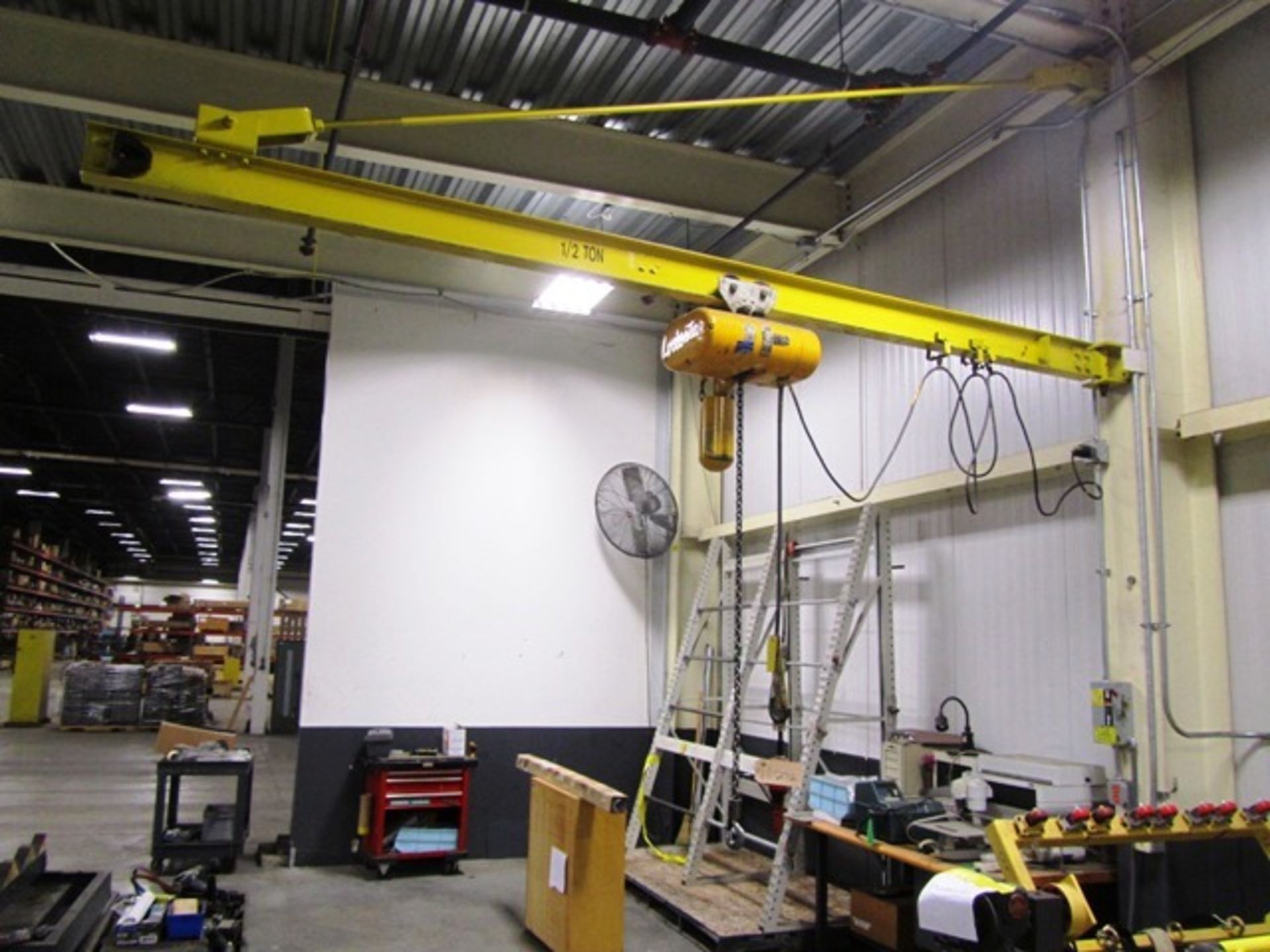 1/2 Ton Jib Arm with CM Loadstar 1/2 Ton Electric Hoist