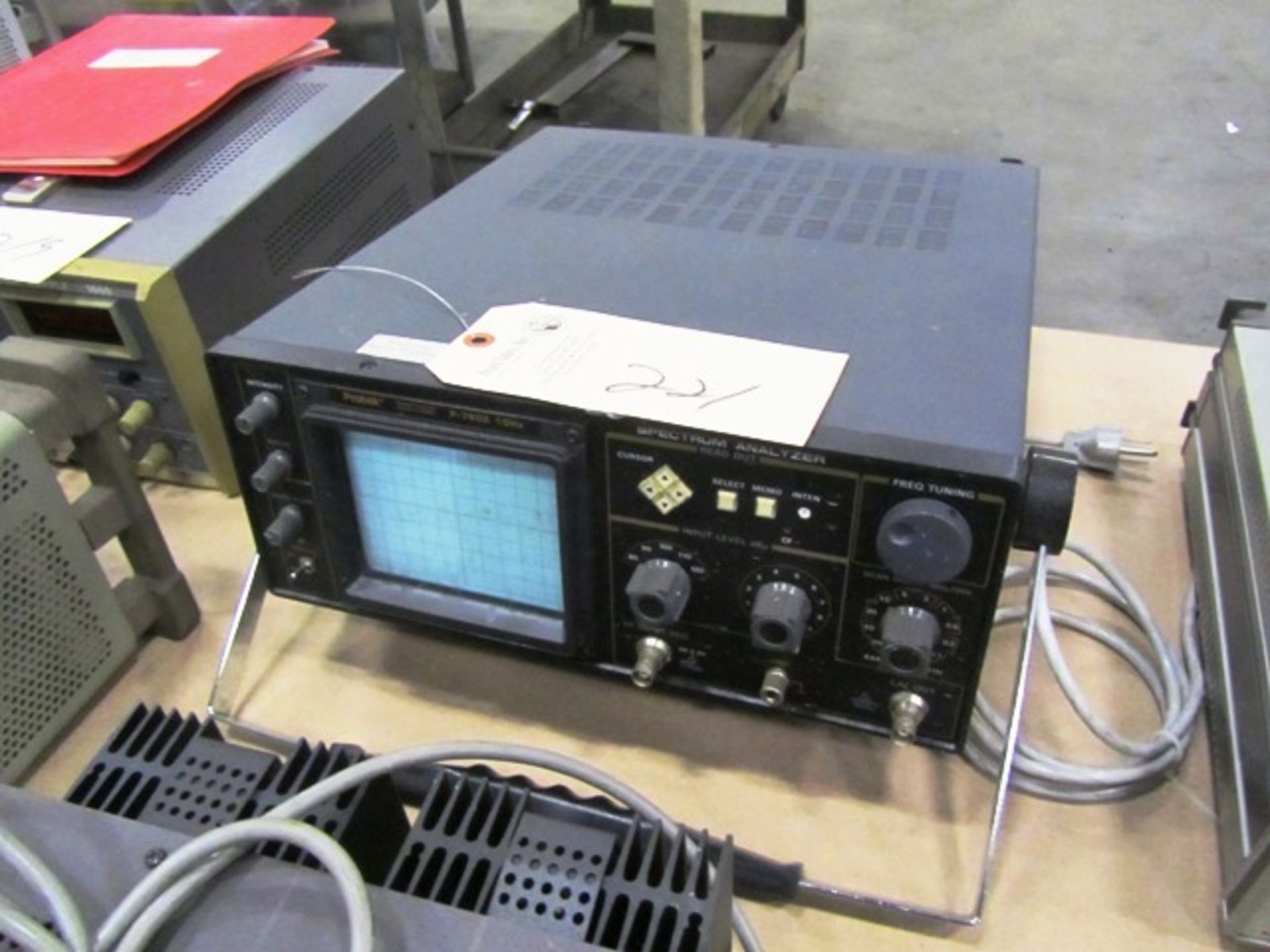 Protek P-7802 10Hz Spectrum Analyzer