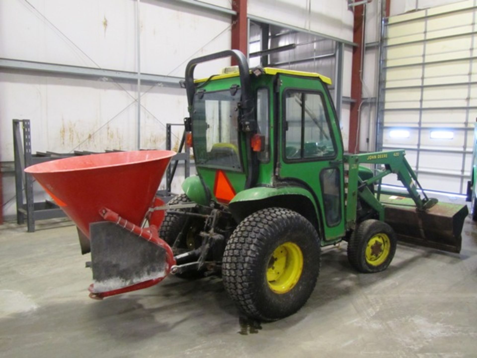 John Deere 420 Diesel Operated Tractor / Front End Loader - Bild 2 aus 5