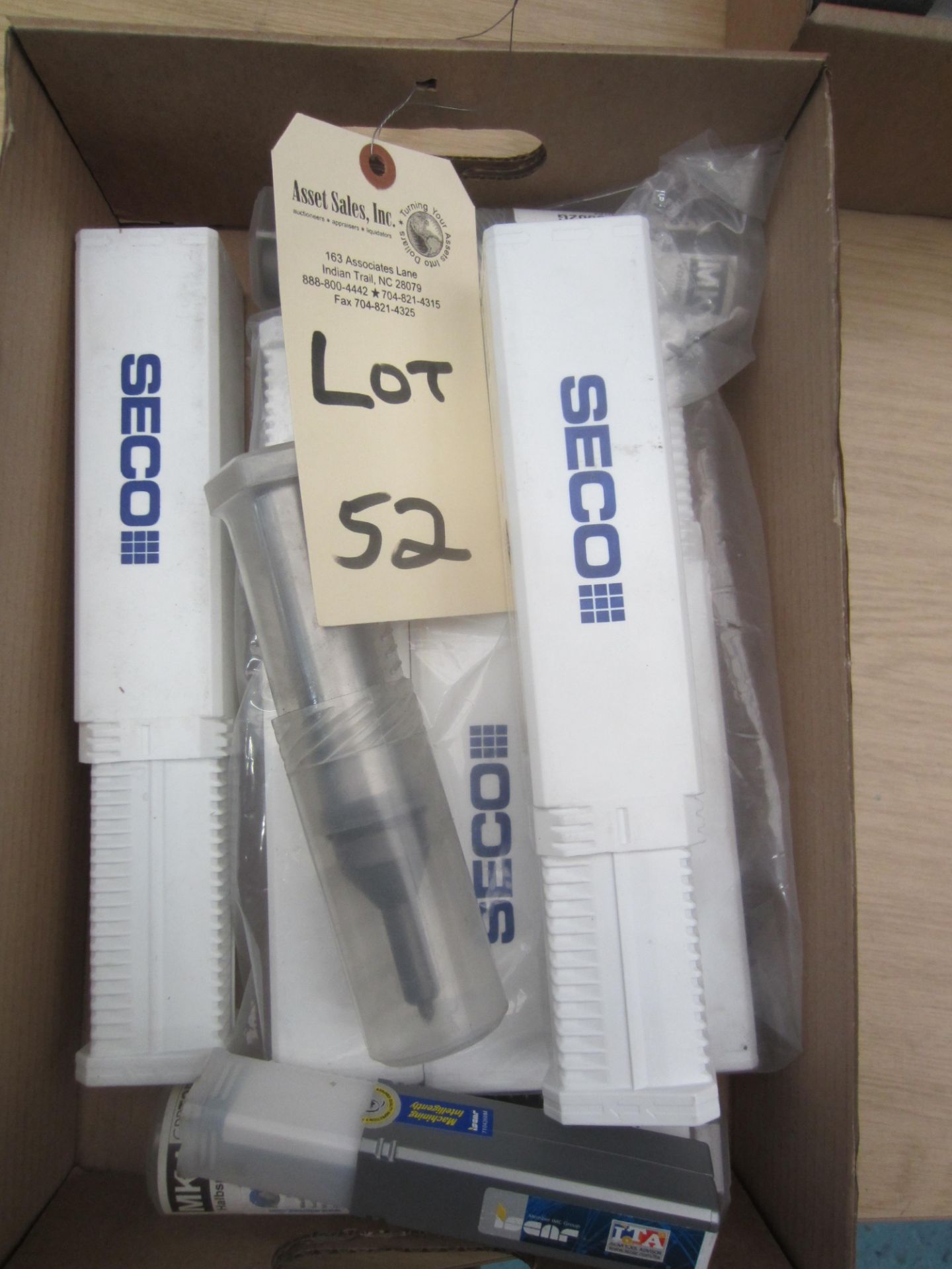 (5) 32.5mm Boring Bars, (2) Micron Lathe Centre Drills, (1) 16mm Boring Bar (new)