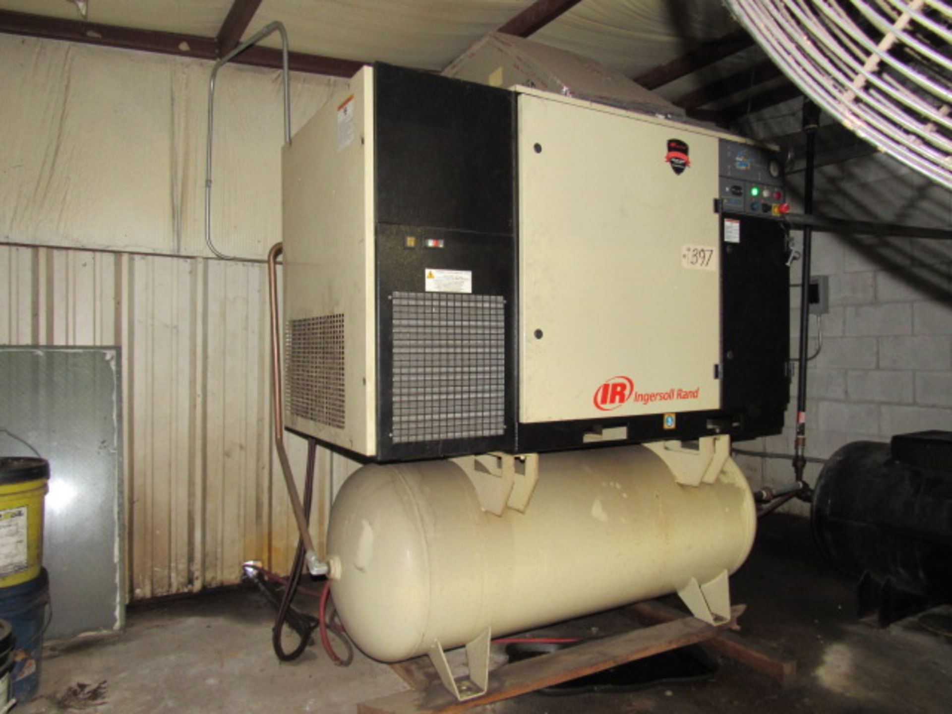 Ingersoll Rand 30HP Rotary Screw Air Compressor & Dryer with Built on Tank & Skid, sn:CBV219333, - Image 2 of 7