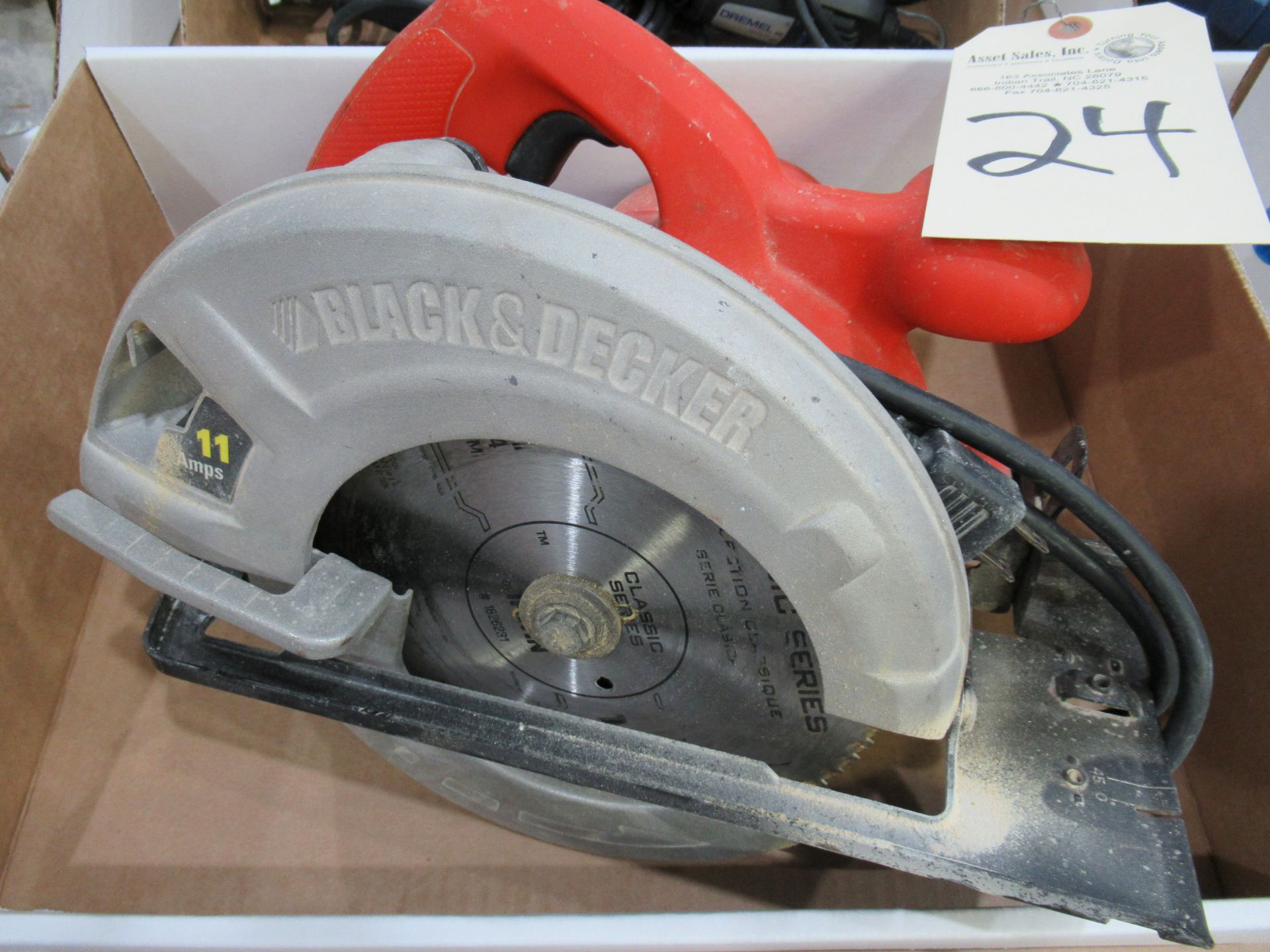 Black & Decker 11Amp 7-1/4'' Circular Saw