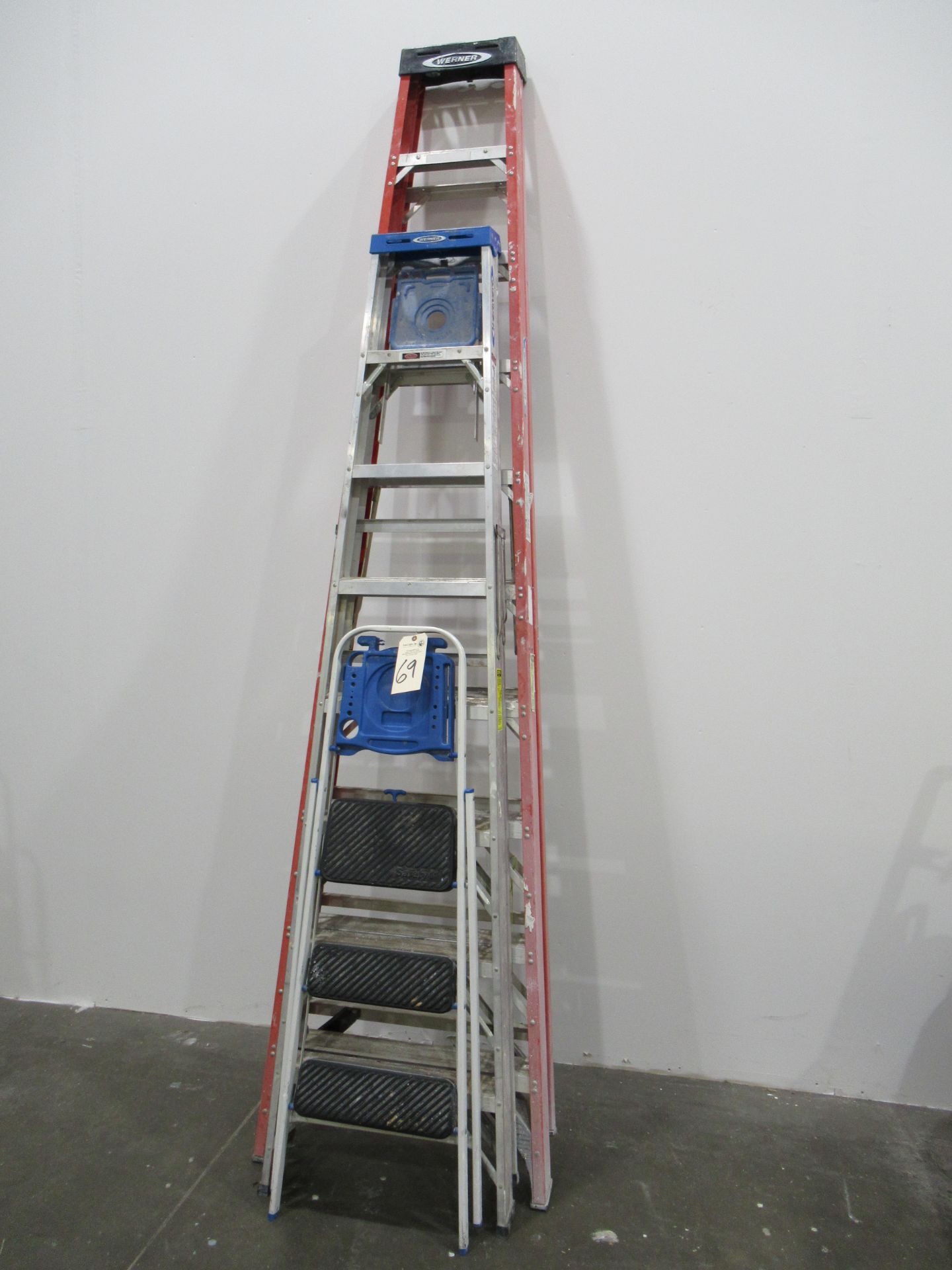 (3) Step Ladders