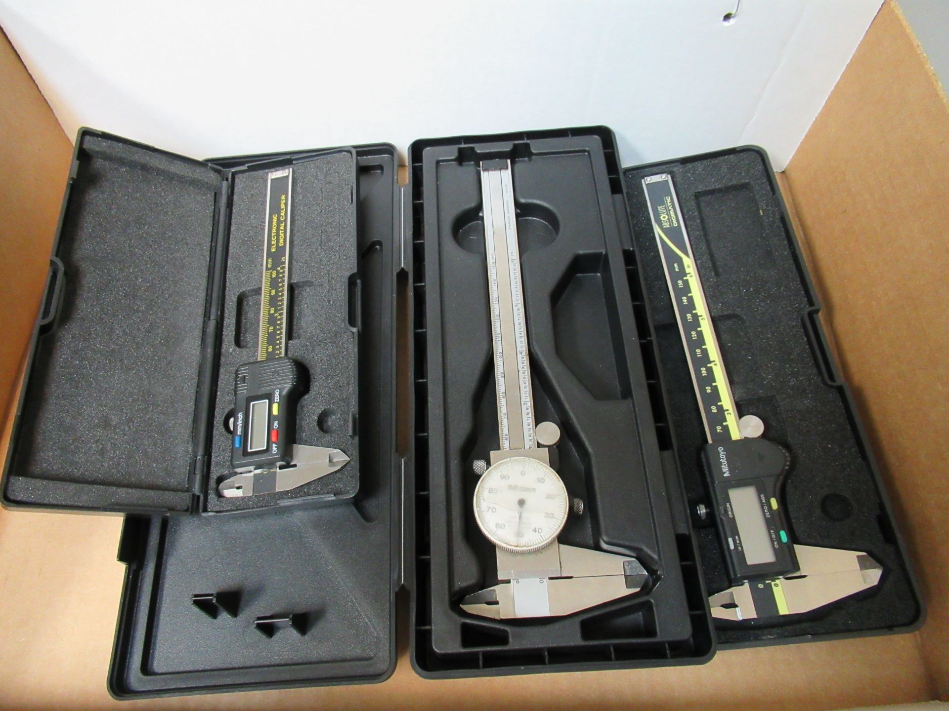 Mitutoyo 6'' & 4'' Digital Calipers, Mitutoyo 6'' Caliper