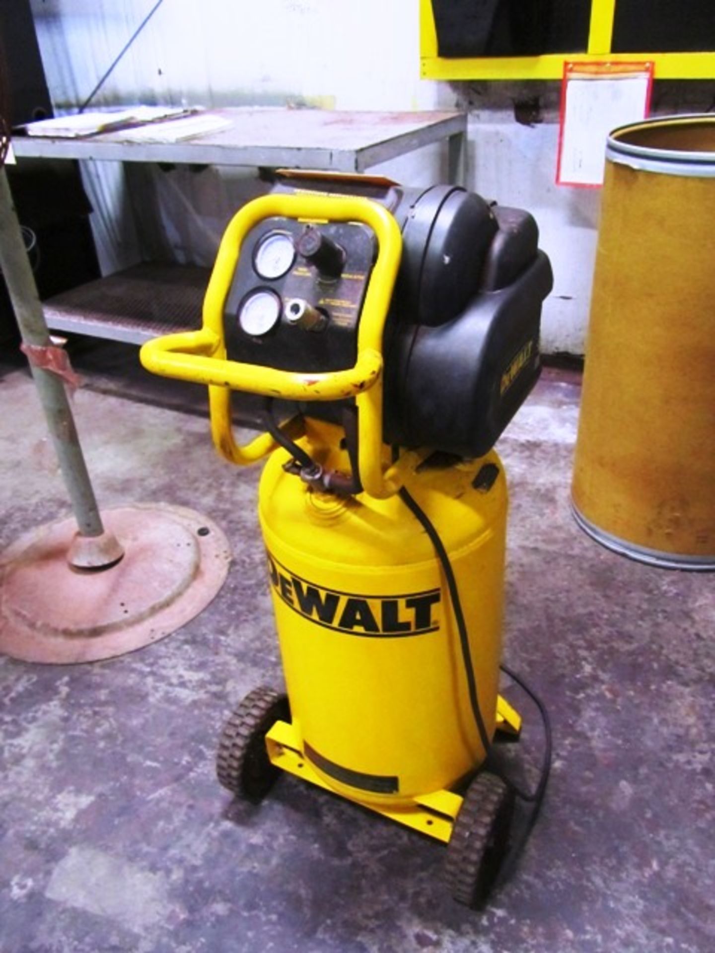 Dewalt 1.6HP Portable Air Compressor