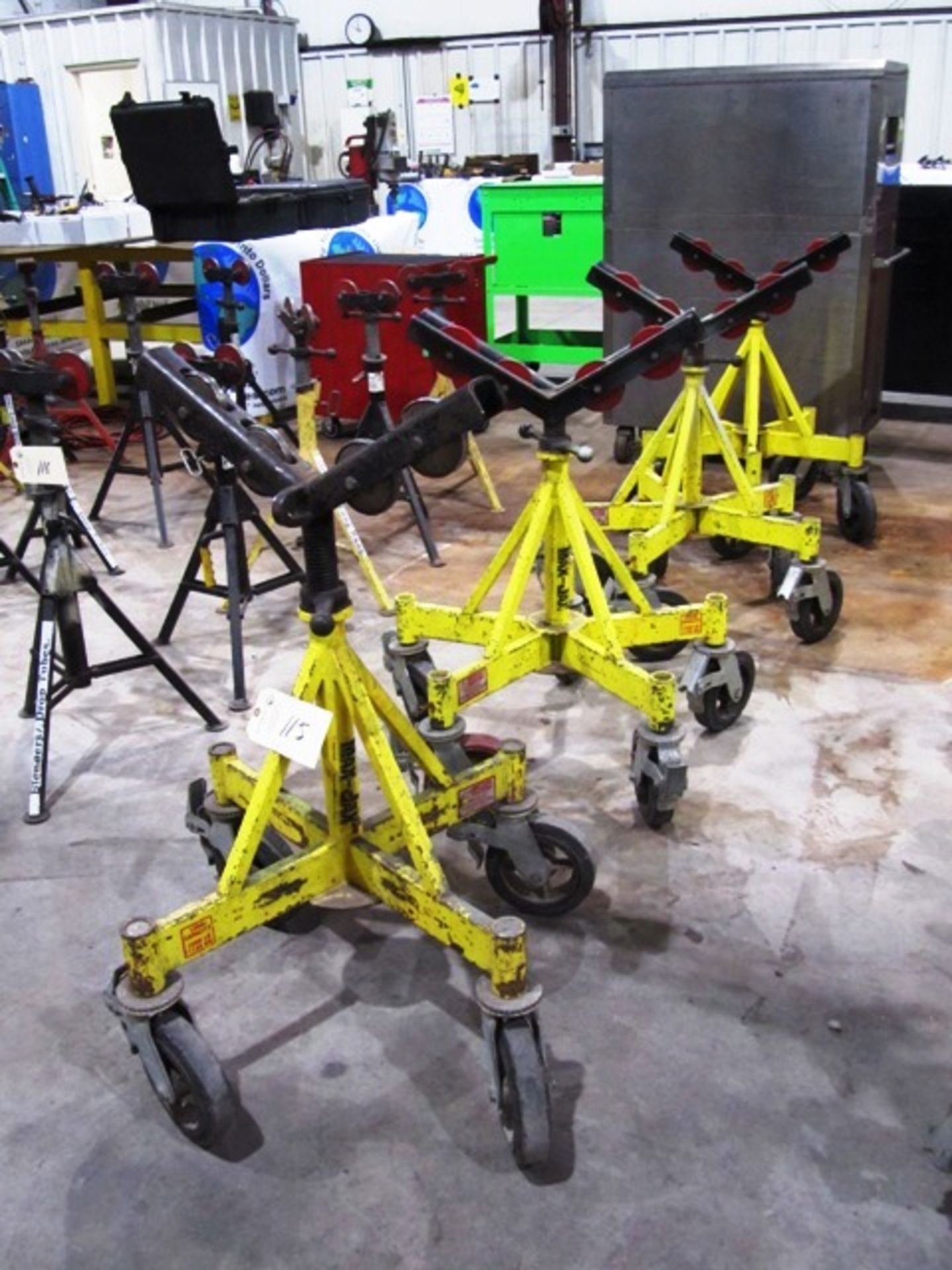 (4) Max-Jax 2,500lb Capacity Roller Bar Stands