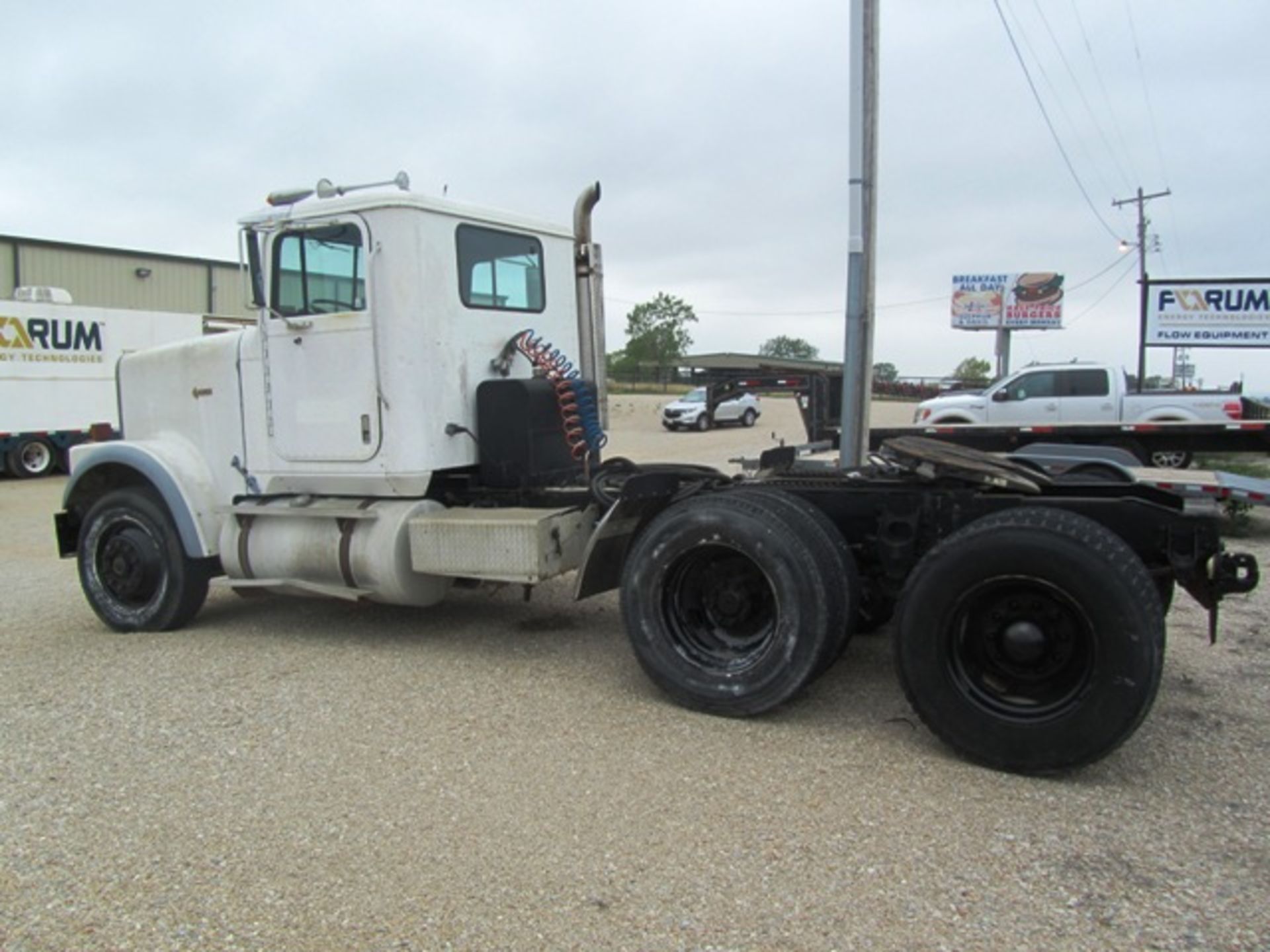 International Diesel Semi Manual Tractor Truck - Bild 3 aus 3