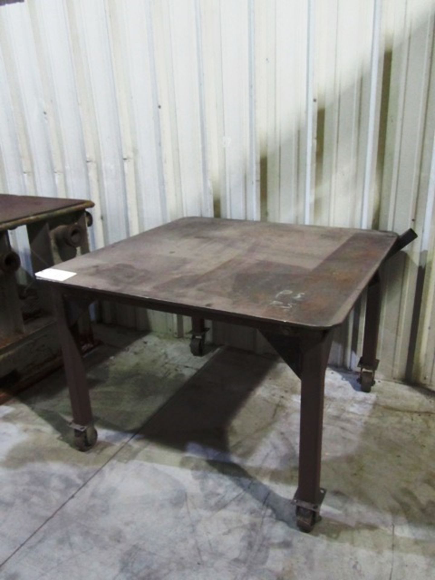 4' x 4' x 1/2'' Portable Steel Table