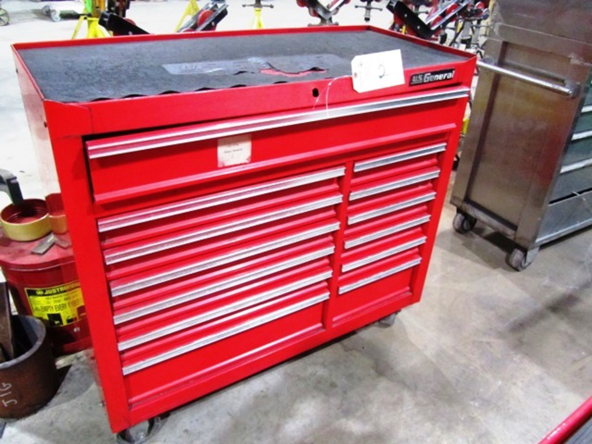 US General 13 Drawer Portable Toolbox