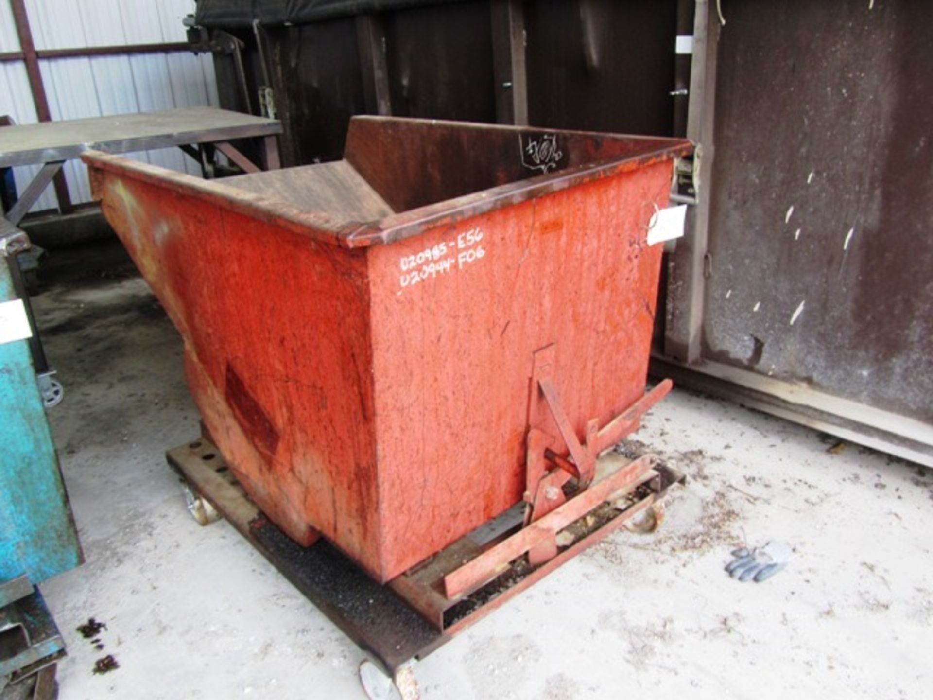 Portable Self Dumping Hopper