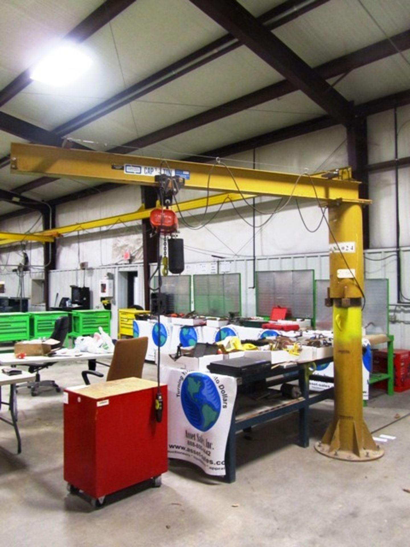 Contrax Cranes 360 Degree 1/2 Ton Capacity Free Standing Jib Crane