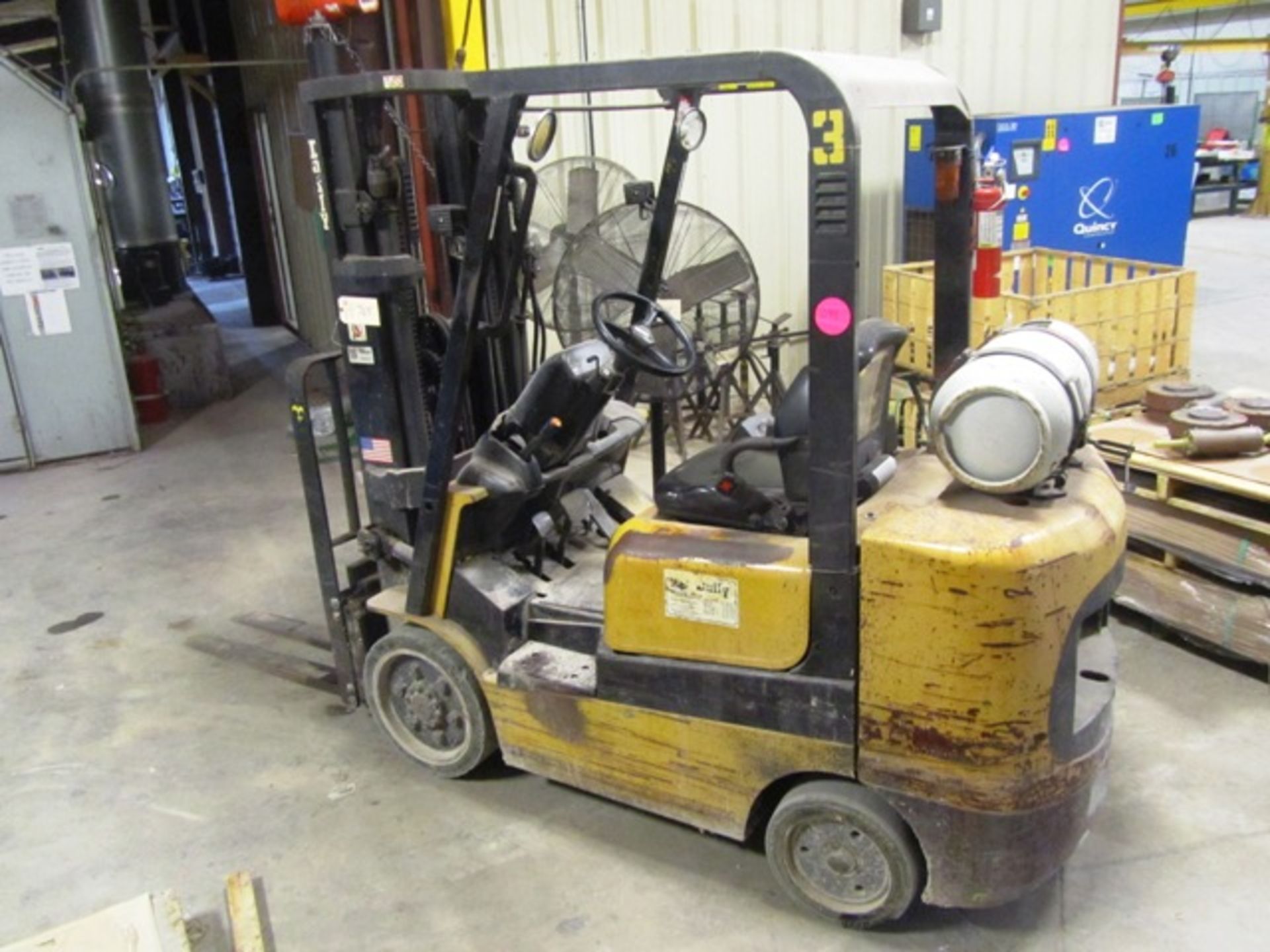 Caterpillar Model CG25K Approx 5,000lb Capacity Propane Forklift - Image 2 of 2