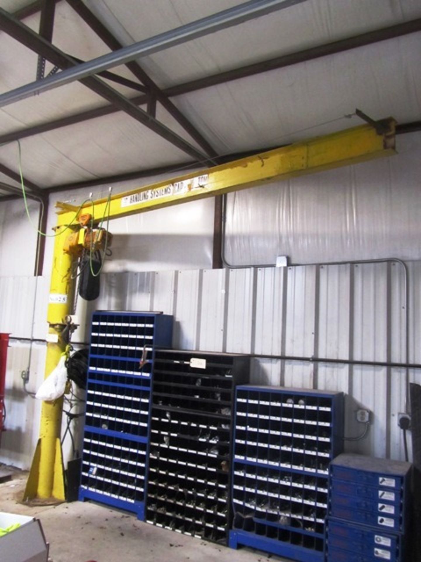 Handling Systems 1/2 Ton 360 Degree Free Standing Jib Crane