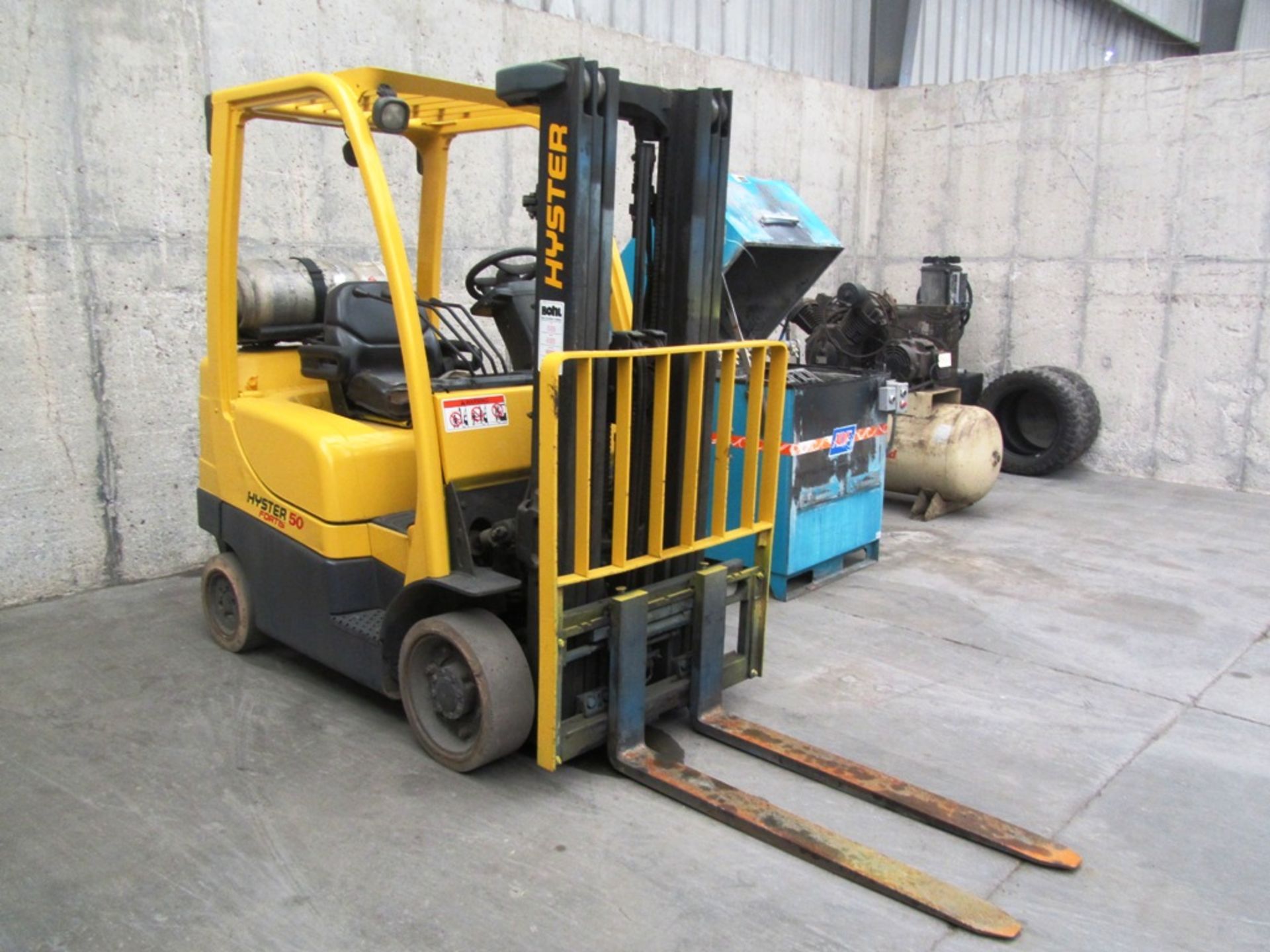 Hyster 50 Fortis Model 550FT, 4,000lb Capacity LP Forklift - Image 3 of 3