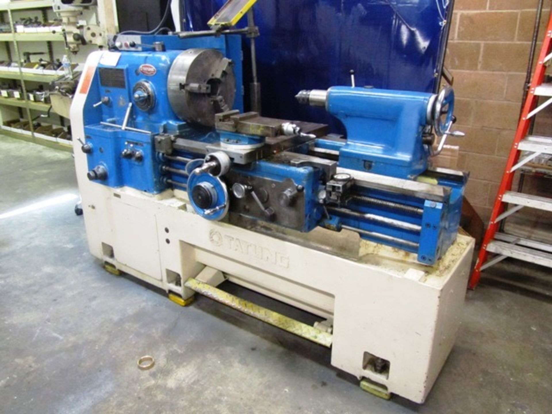 Tatung TL-H 24'' x 30'' Engine Lathe